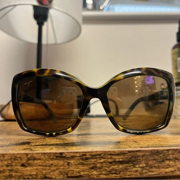Maui Jim Brown Polarized Orchid Sunglasses - Picture 9 of 14
